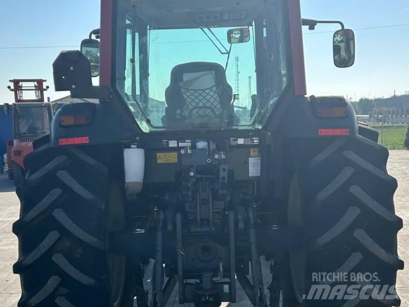 Valtra A93 H Traktori
