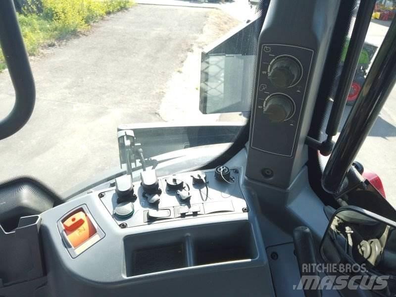 Valtra Q 285 Traktori