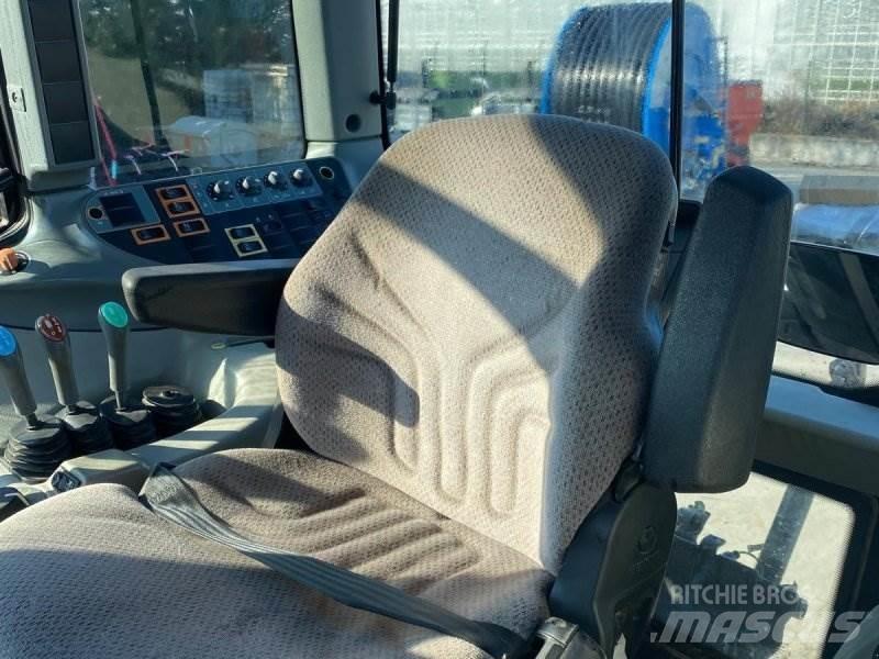 Valtra T153 H Traktori