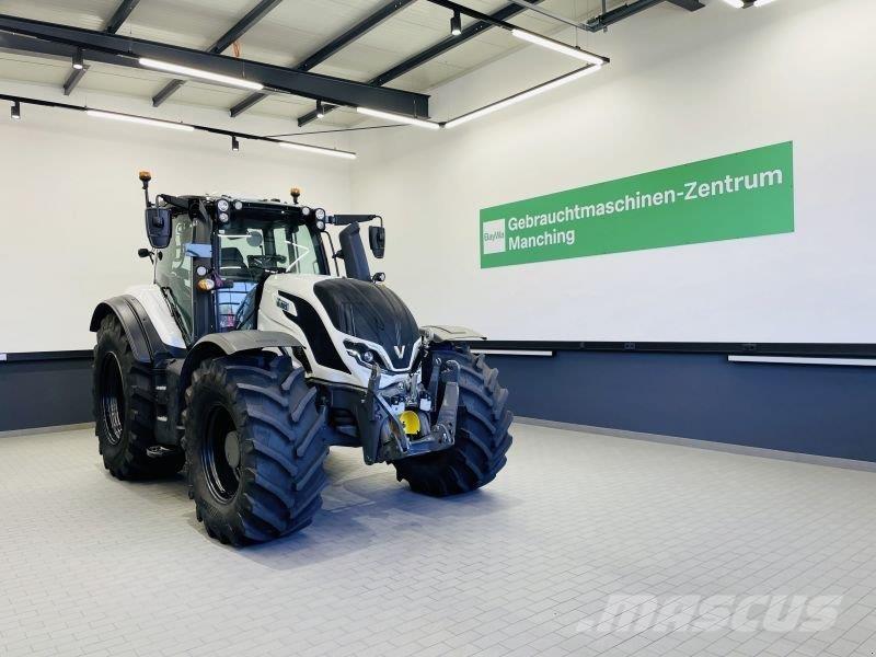 Valtra T215D Traktori