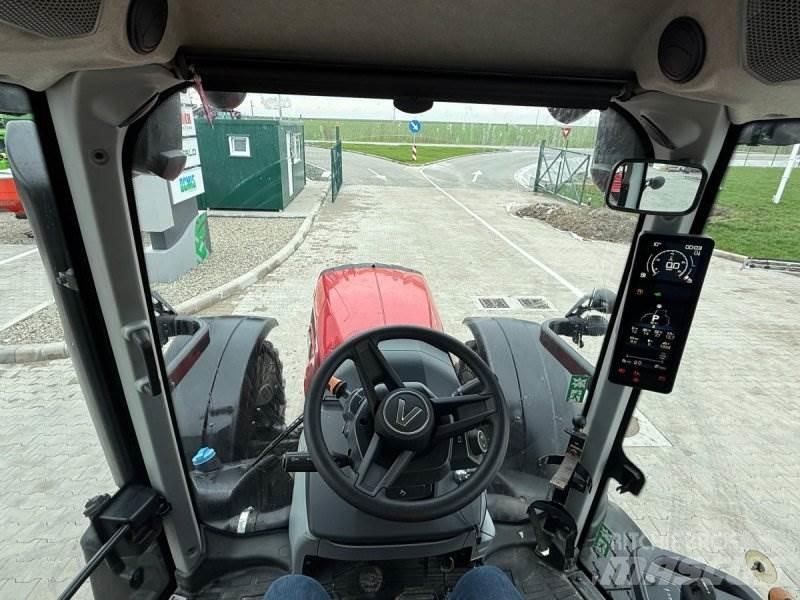 Valtra T235A Traktori