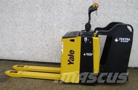 Yale MP20X - 400 AH Nisko podizni električni viljuškar sa stajalištom
