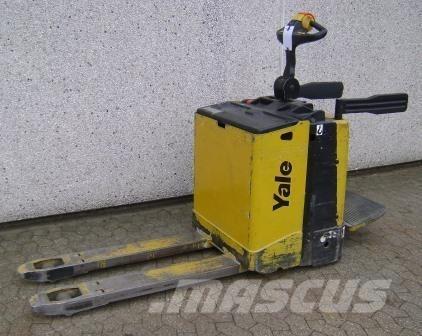 Yale MP20X - 400 AH Nisko podizni električni viljuškar sa stajalištom