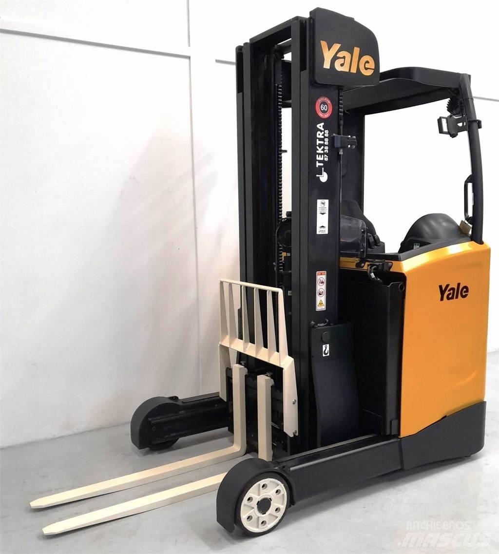 Yale MR14 Viljuškari sa pomičnim stupom