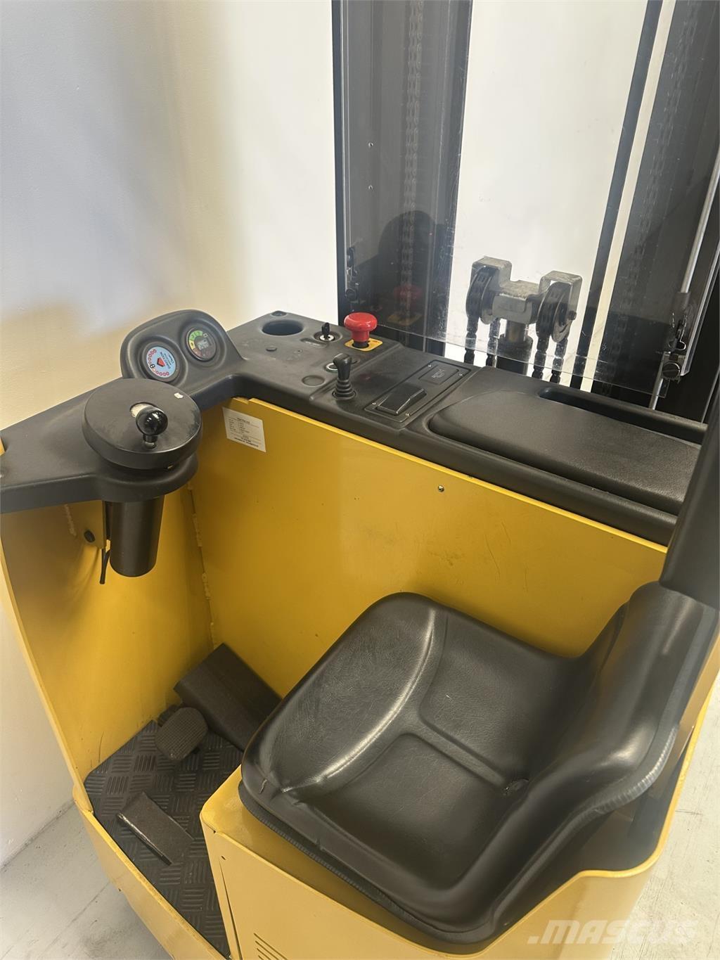 Yale MS15S Samopogonski ručni viljuškari