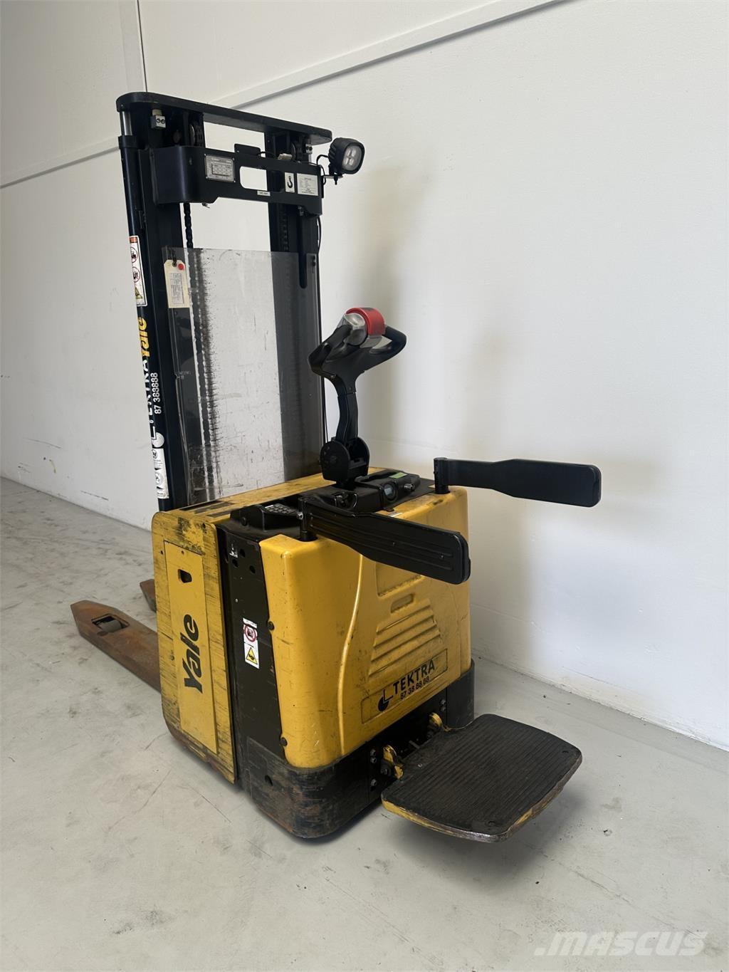 Yale MS15XIL Samopogonski ručni viljuškari