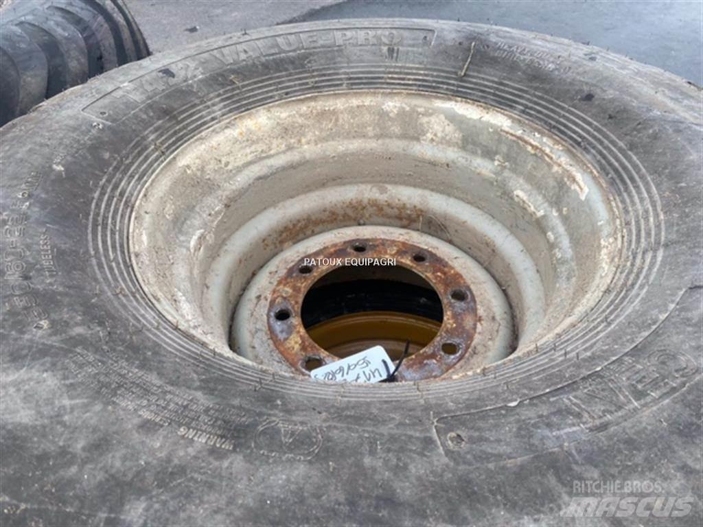 BKT 550/60R22,5 Gume, točkovi i felne