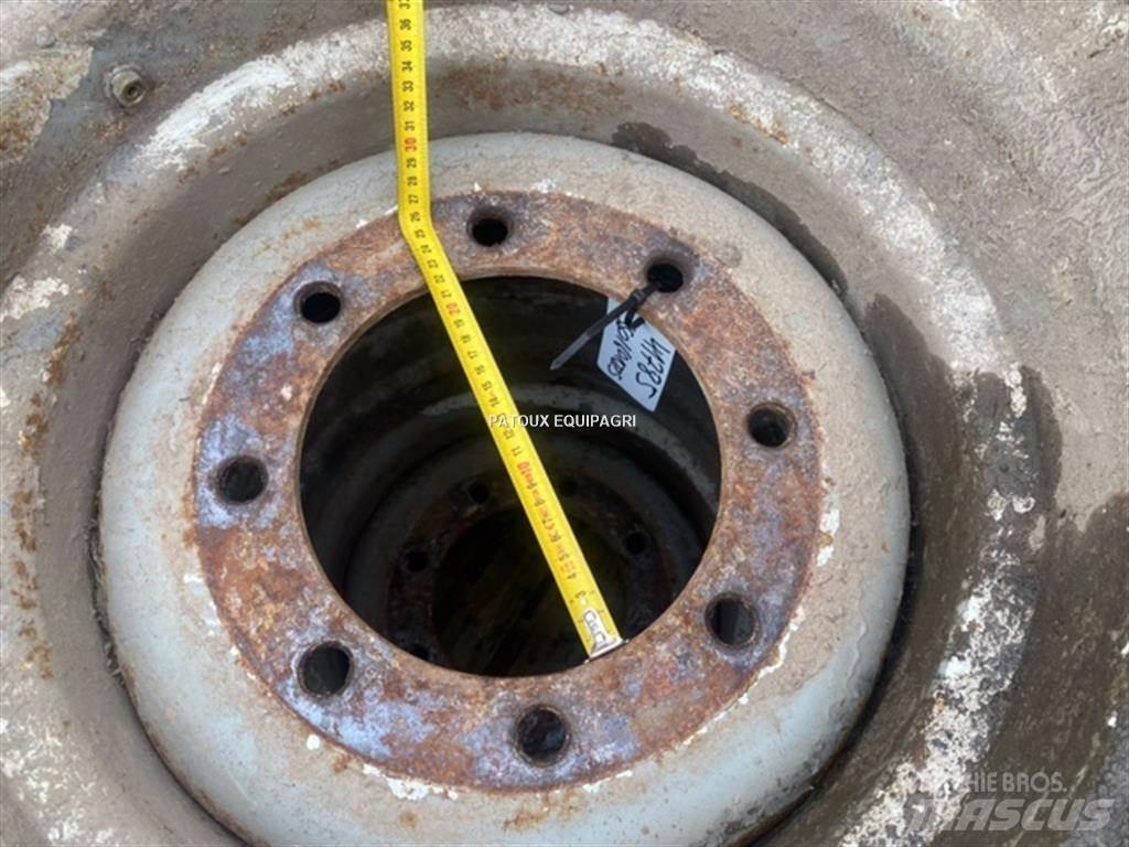 BKT 550/60R22,5 Gume, točkovi i felne
