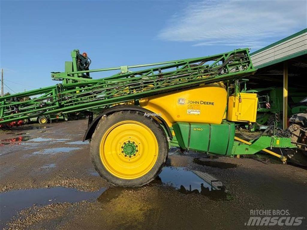 John Deere M740 Vučene prskalice