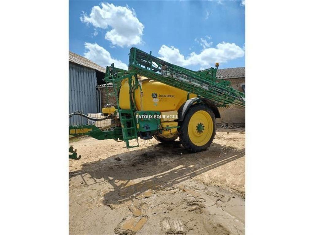 John Deere M740i Vučene prskalice