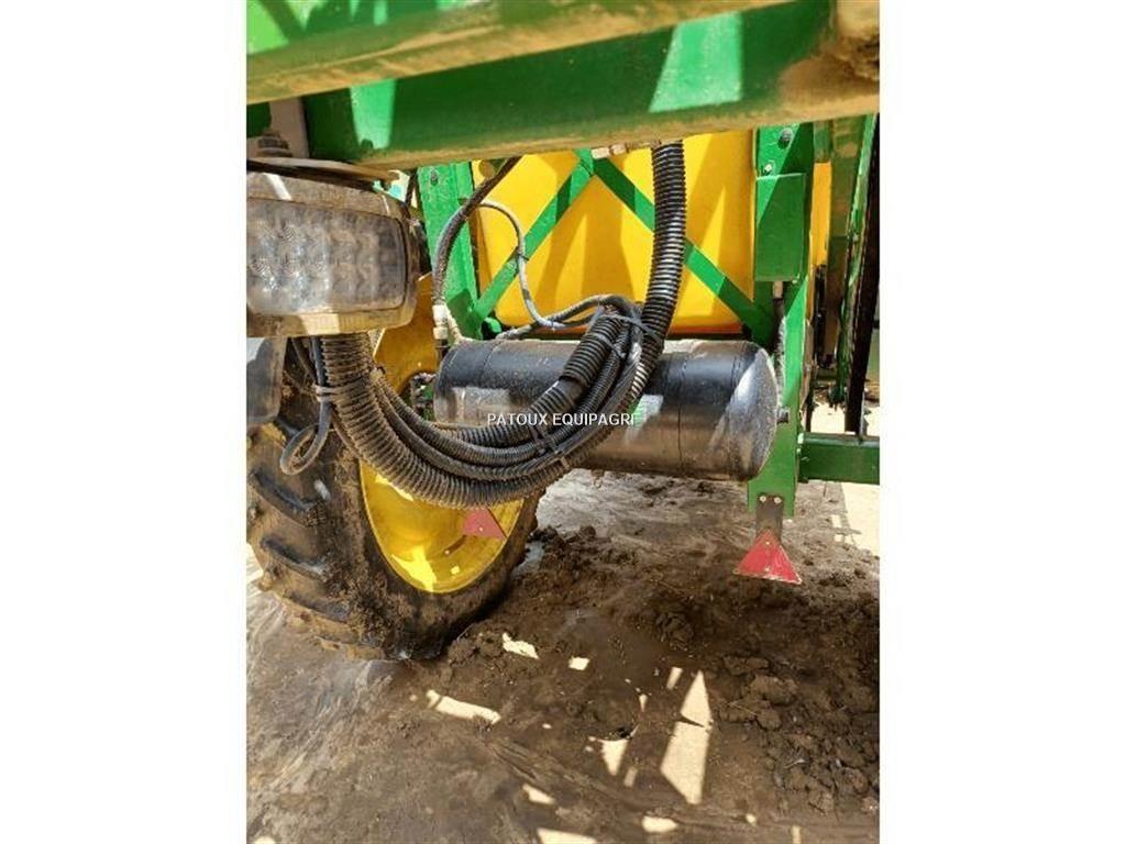 John Deere M740i Vučene prskalice