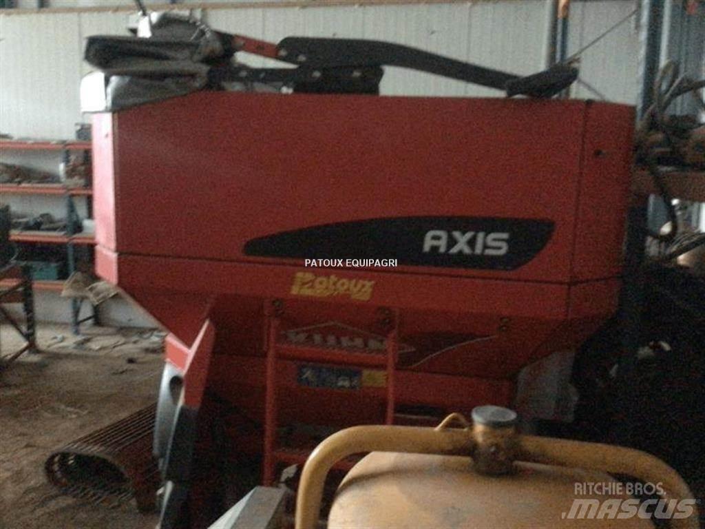 Kuhn AXIS50.1W Rasturači mineralnog đubriva