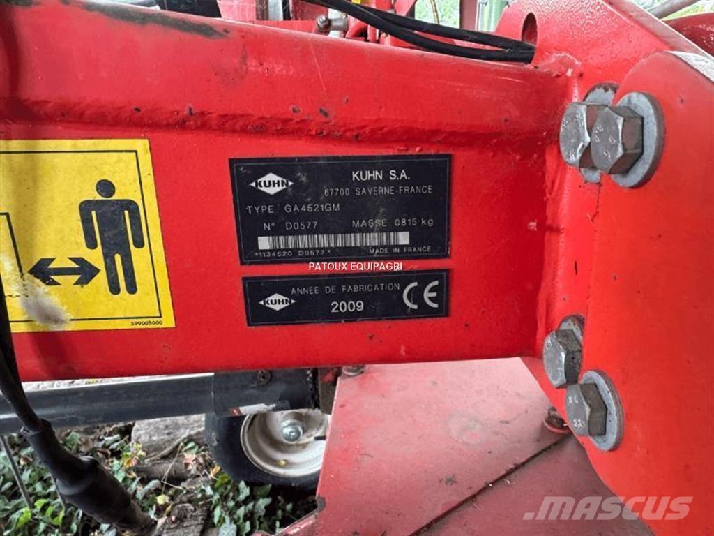 Kuhn GA4521GM Okretači i sakupljači sena