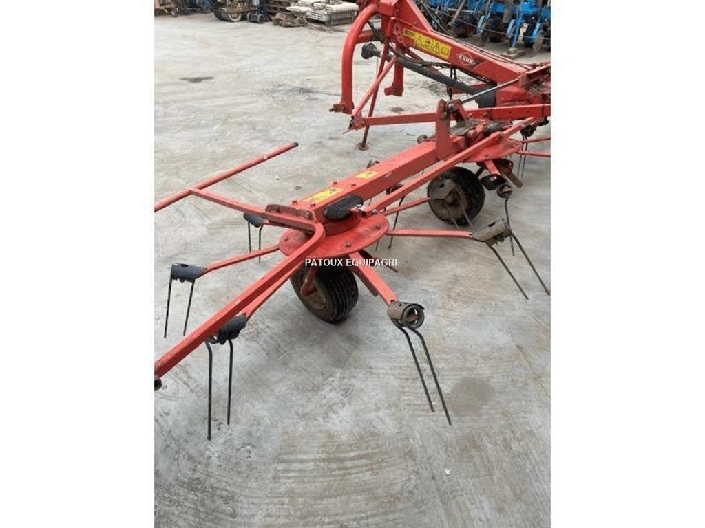 Kuhn GF5202 Okretači i sakupljači sena