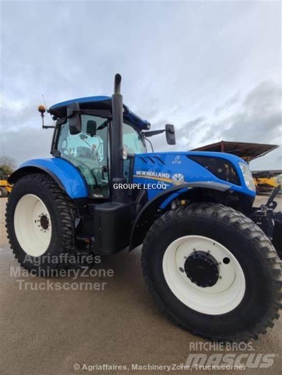 New Holland T7 230 Traktori