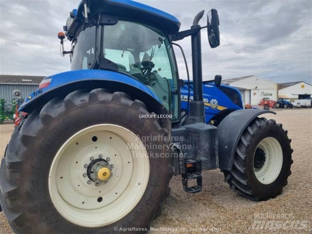 New Holland T7.270 Traktori