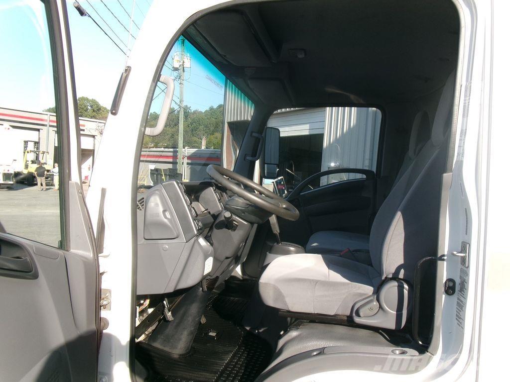 Isuzu NPR Sanduk kamioni