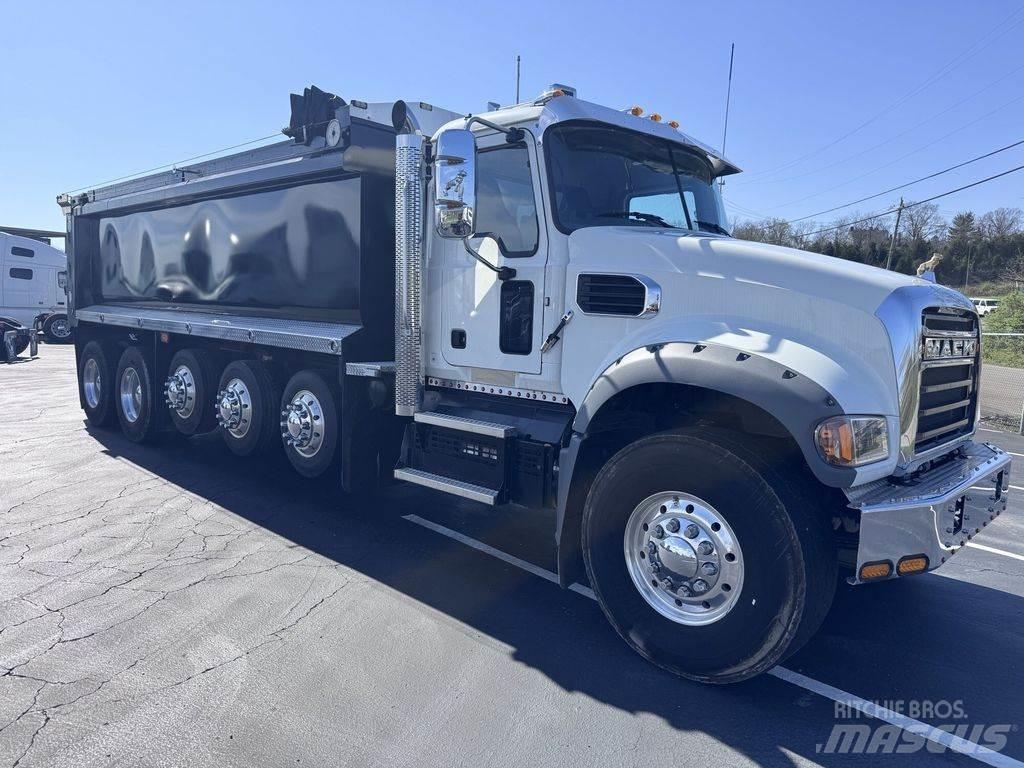 Mack GR64F Kiperi kamioni