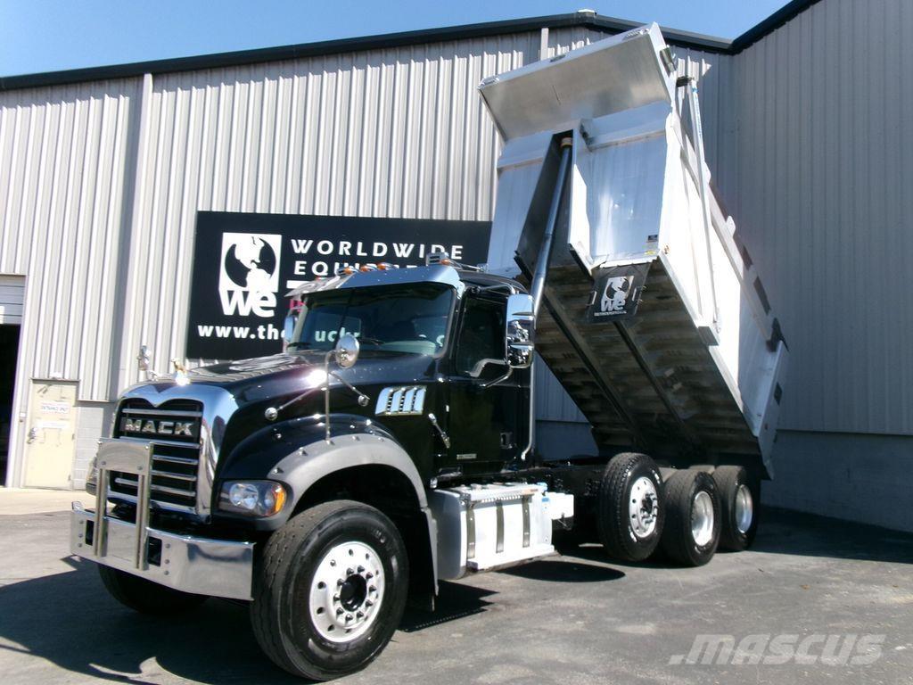 Mack GR64F Kiperi kamioni