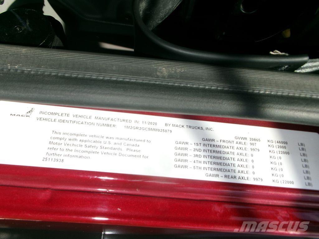 Mack GR64F Kiperi kamioni