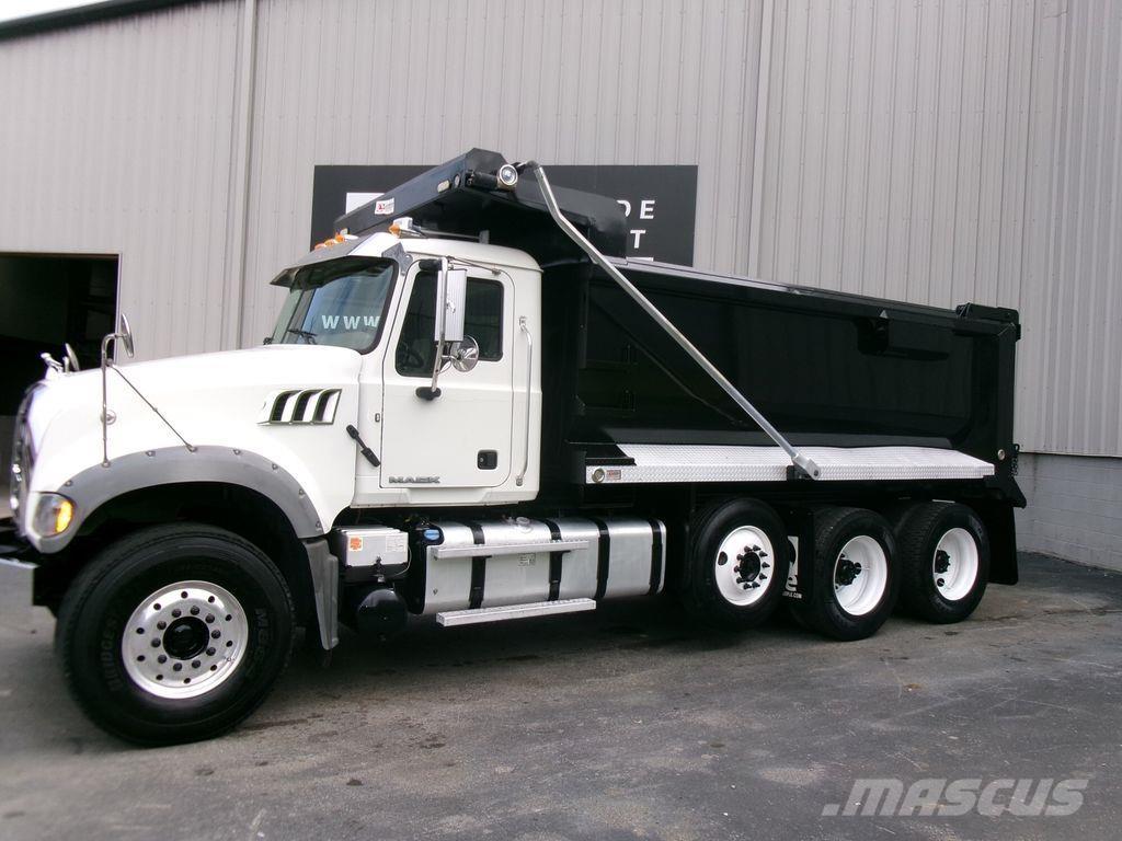 Mack GU713 Kiperi kamioni