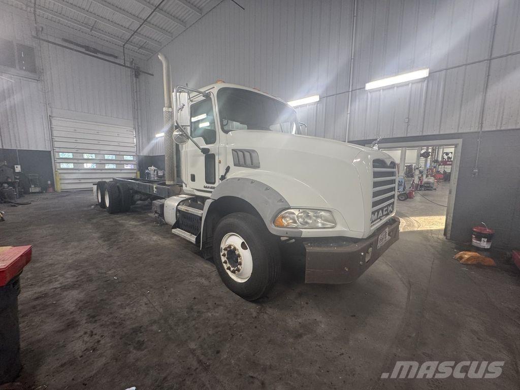 Mack GU813 Kamioni-šasije