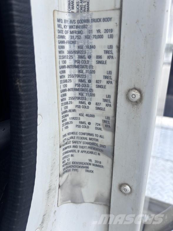 Freightliner 122SD Kiperi kamioni