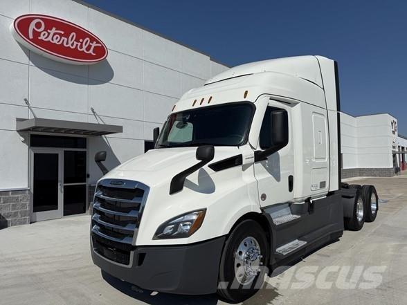 Freightliner CASCADIA 116 Tegljači