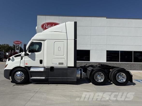 Freightliner CASCADIA 116 Tegljači