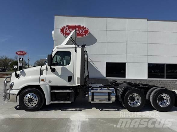 Freightliner CASCADIA 125 Tegljači