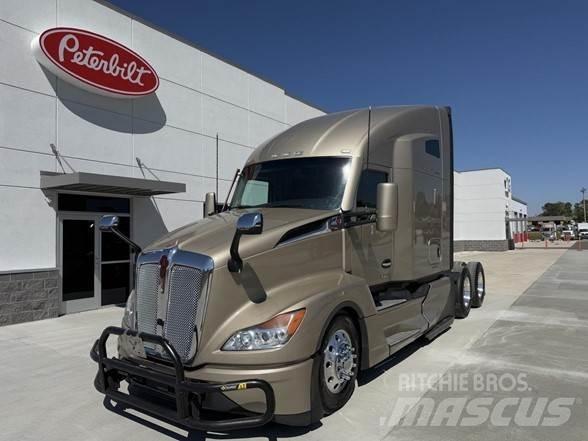 Kenworth T680 Tegljači