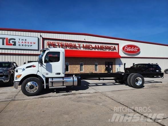 Peterbilt 536 Kamioni-šasije