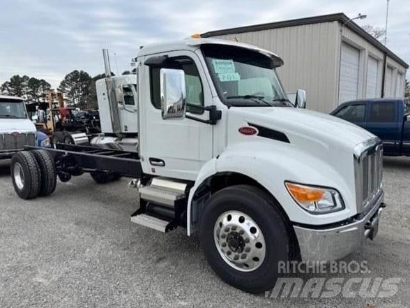Peterbilt 537 Kamioni-šasije