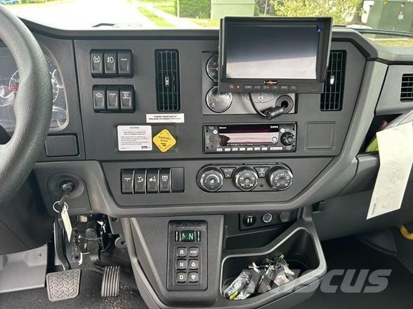 Peterbilt 537 Ostalo za građevinarstvo