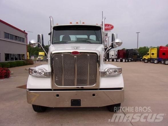 Peterbilt 567 Tegljači