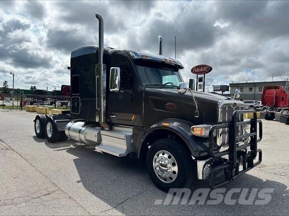 Peterbilt 567 Tegljači