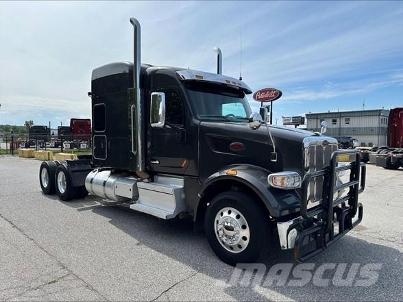 Peterbilt 567 Tegljači