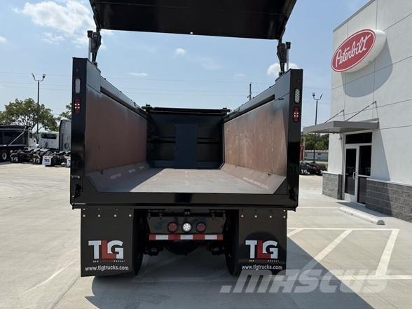 Peterbilt 567 Kiperi kamioni