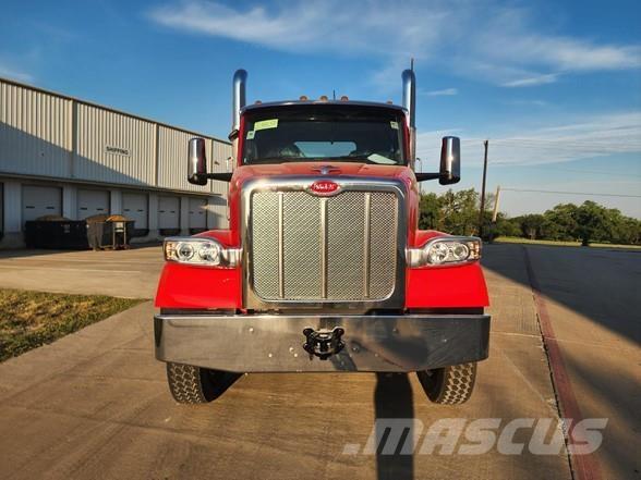 Peterbilt 567 Tegljači