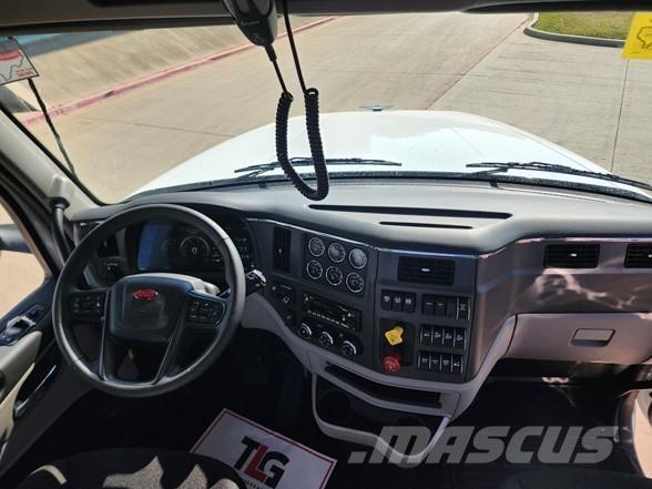 Peterbilt 567 Tegljači