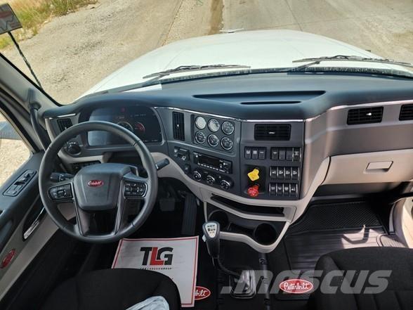 Peterbilt 567 Tegljači