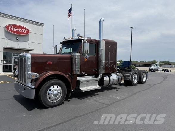 Peterbilt 589 Tegljači