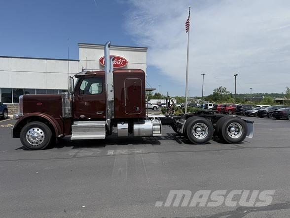 Peterbilt 589 Tegljači