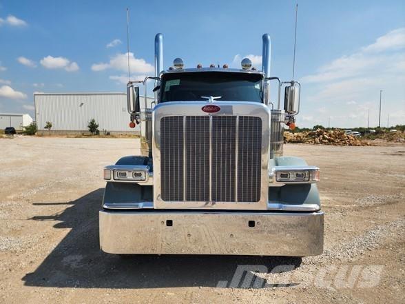 Peterbilt 589 Tegljači