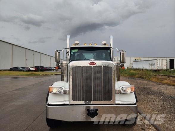 Peterbilt 589 Tegljači