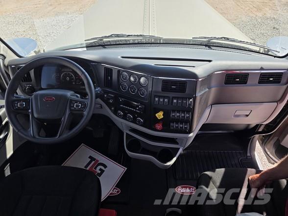 Peterbilt 589 Tegljači