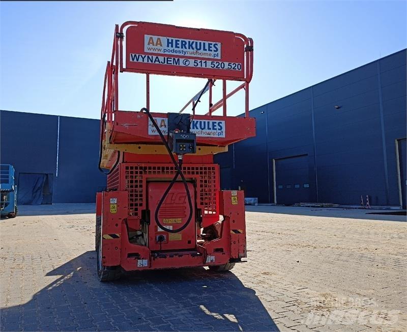 JLG 4069 Makazaste platforme