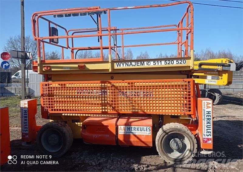 JLG 4069 Makazaste platforme