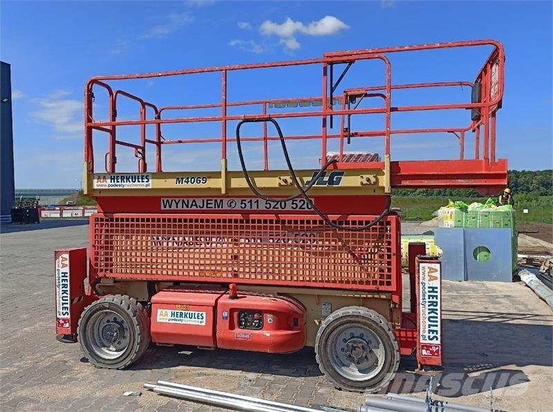 JLG 4069 Makazaste platforme