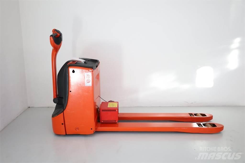 Linde T-18 Nisko podizni električni viljuškar